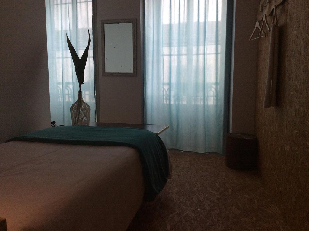 Marina Lounge Hostal *